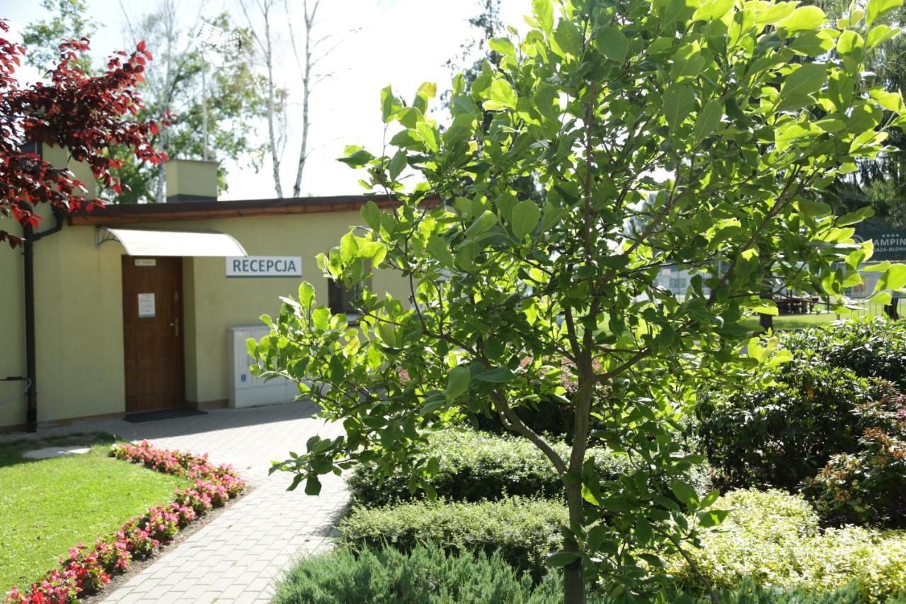 Camping Oaza Blonie Kornik Domki Standard - 3 Pokoje Bagian luar foto