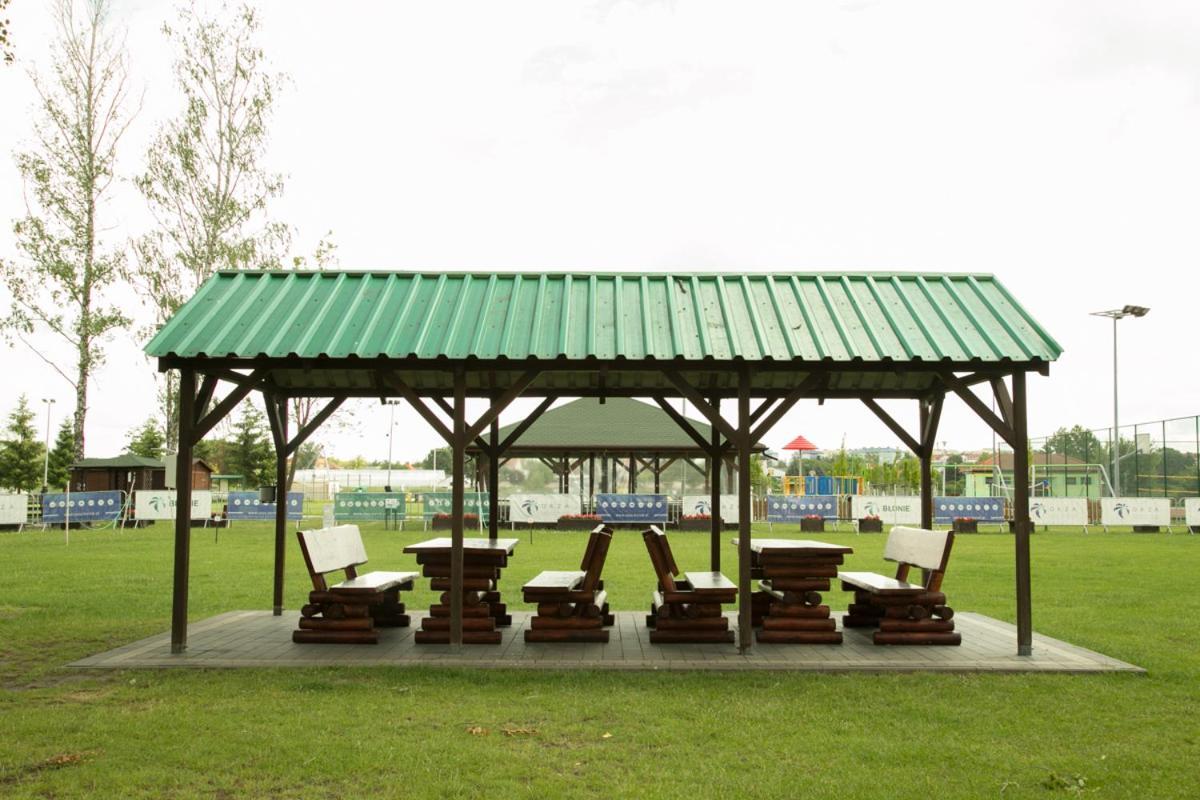 Camping Oaza Blonie Kornik Domki Standard - 3 Pokoje Bagian luar foto