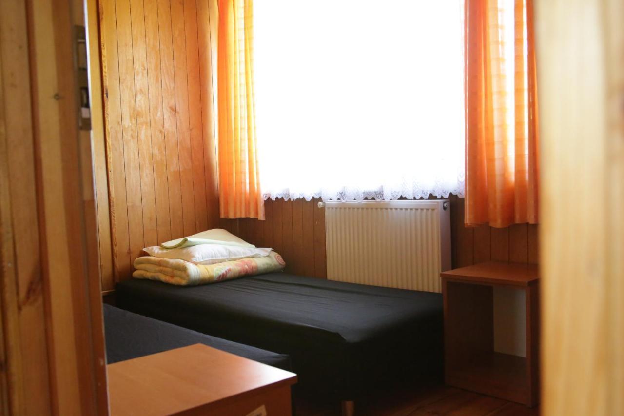 Camping Oaza Blonie Kornik Domki Standard - 3 Pokoje Bagian luar foto