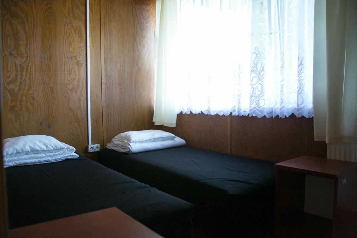 Camping Oaza Blonie Kornik Domki Standard - 3 Pokoje Bagian luar foto