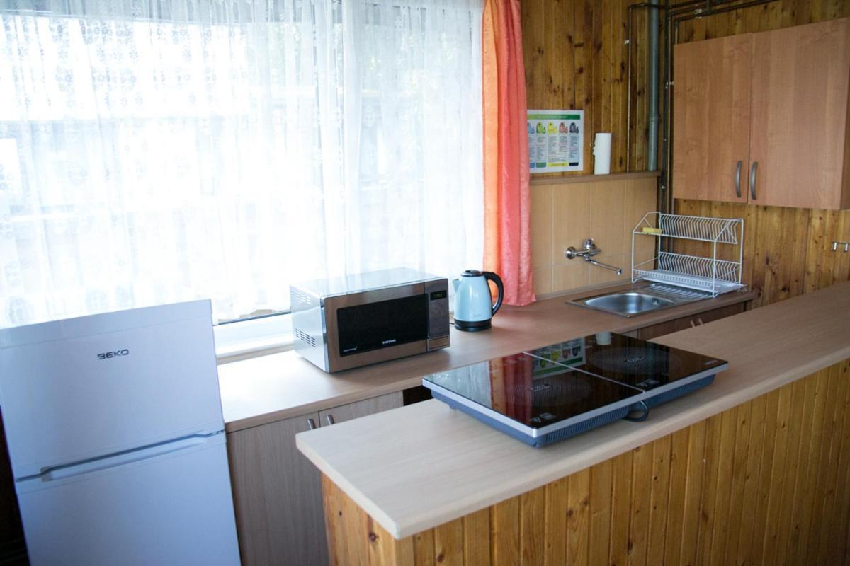 Camping Oaza Blonie Kornik Domki Standard - 3 Pokoje Bagian luar foto