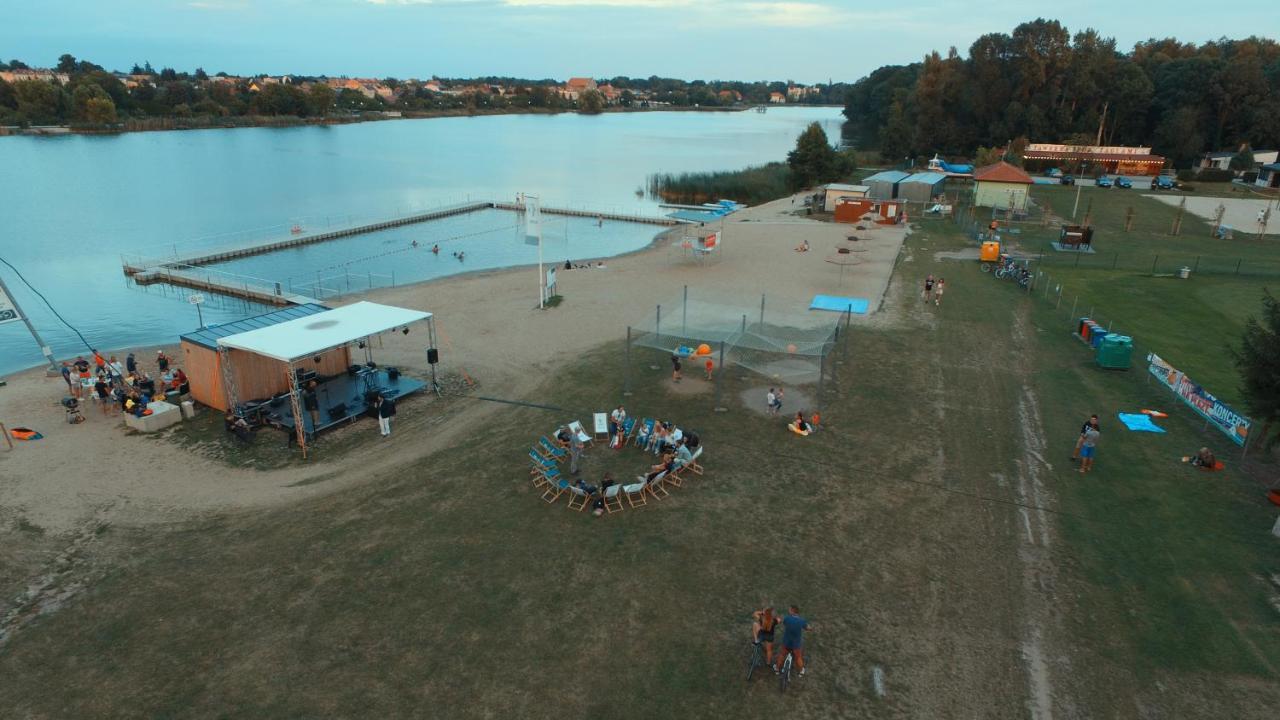 Camping Oaza Blonie Kornik Domki Standard - 3 Pokoje Bagian luar foto