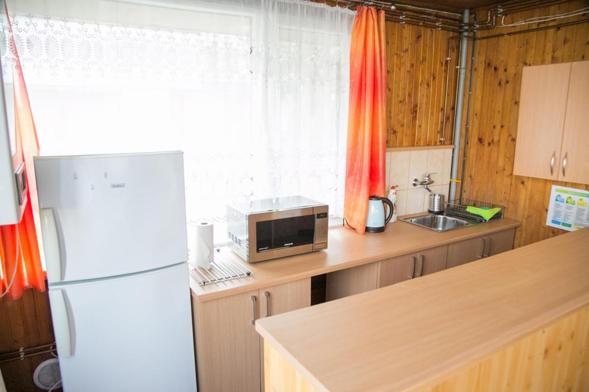 Camping Oaza Blonie Kornik Domki Standard - 3 Pokoje Bagian luar foto